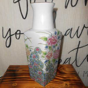 Vintage Beautiful Laudel Flowered Vase Expressly For Bamberger's